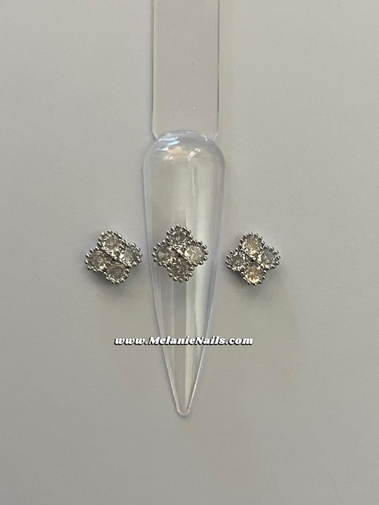 Clover Rhinestone Vintage Silver Nail Charms